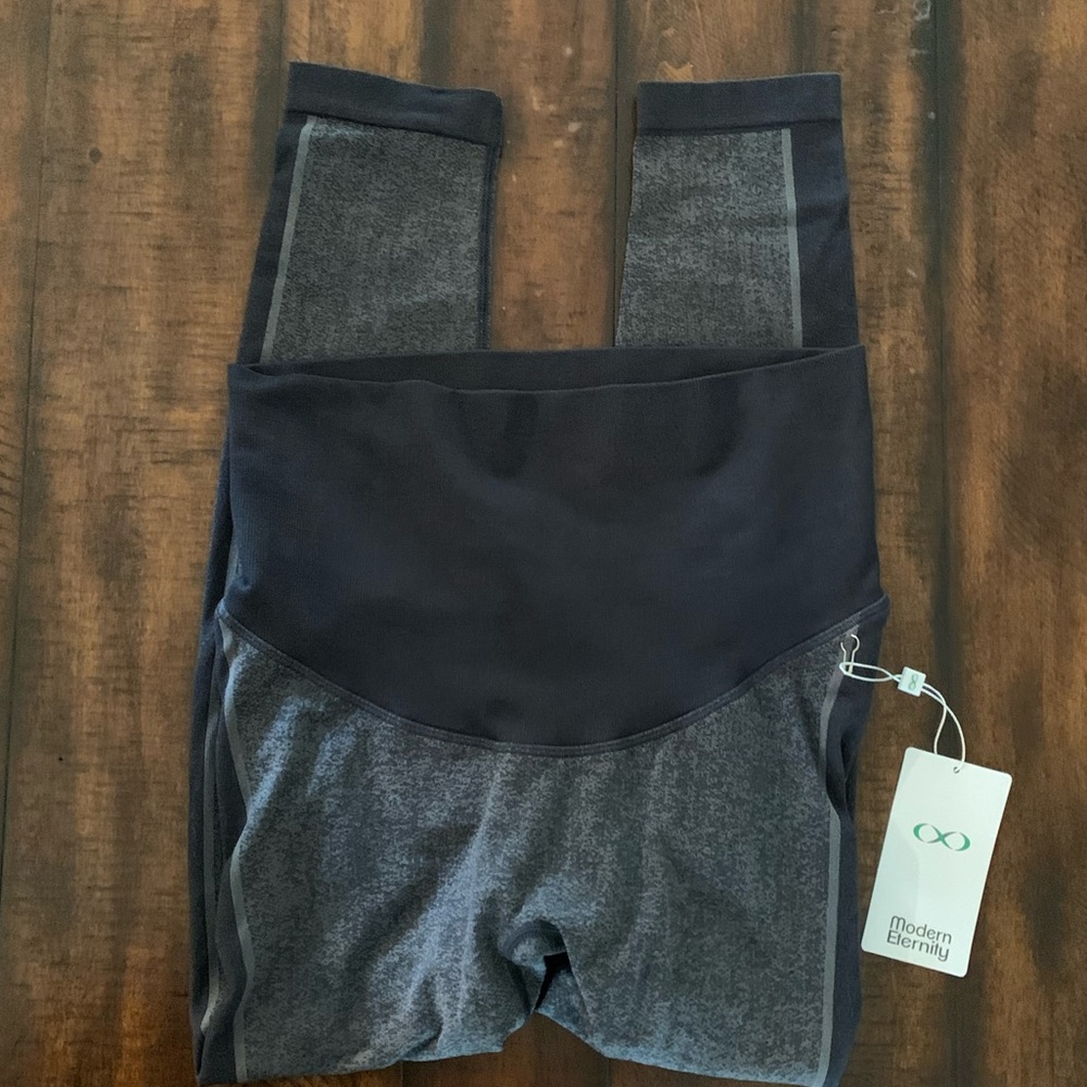 ⭐️Host Pick⭐️ NWT Modern Eternity Leggings - Picture 3 of 5